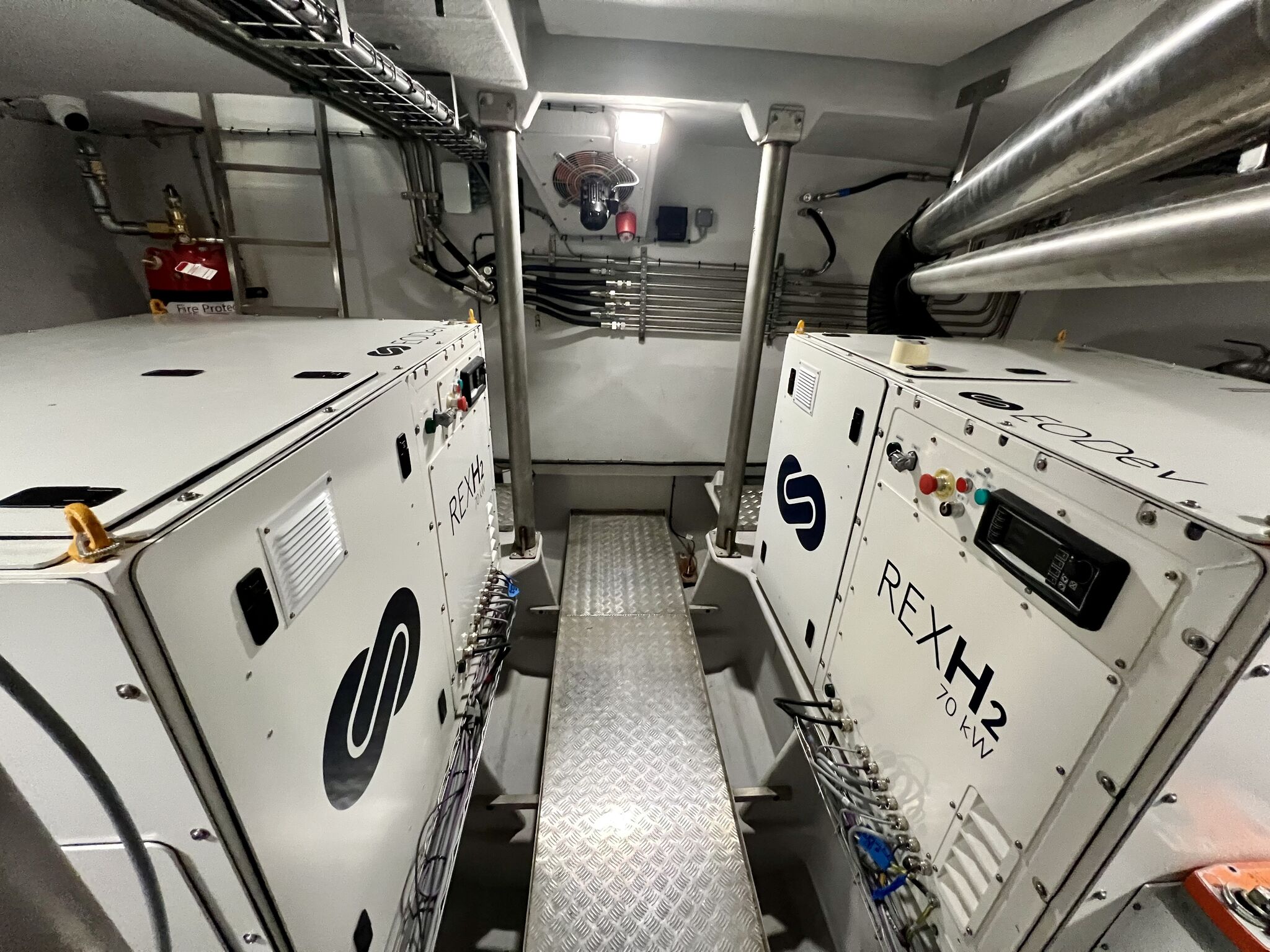 REXH2: Marine Hydrogen Power Generator for zero-emission power